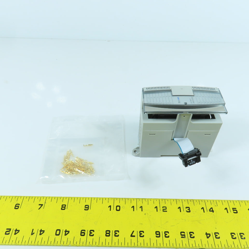 Allen Bradley 1762-IQ32T Ser A Rev B MicroLogix Sink/Source Input (Tested)