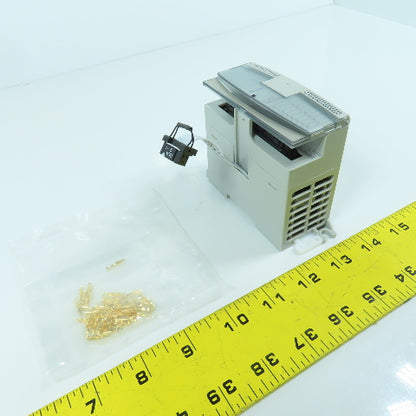 Allen Bradley 1762-IQ32T Ser A Rev B MicroLogix Sink/Source Input (Tested)