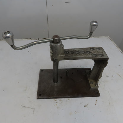 Cedarberg Industries  E-Z Tapper Manual Hand Tap  8" Throat USA No Collets