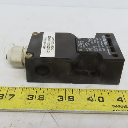 Schmersal AZ 16-02ZVRK-M16 Safety Interlock Switch