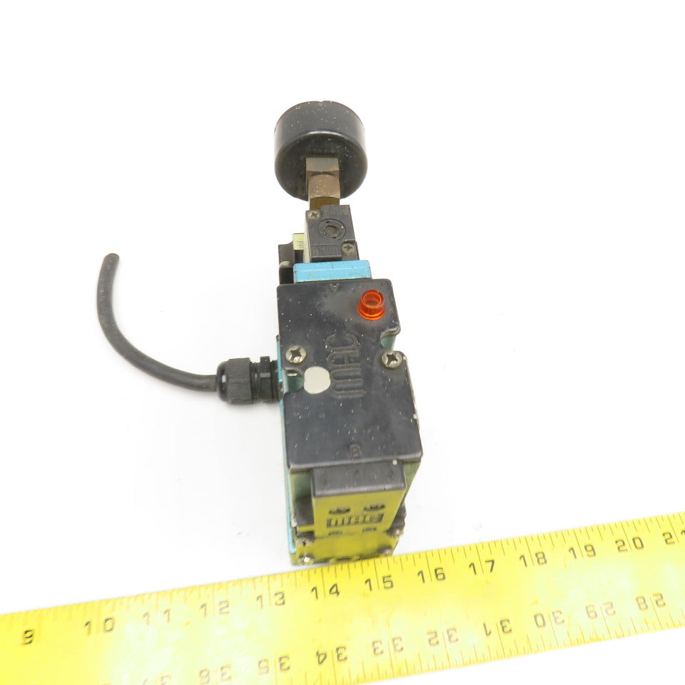 MAC 82A-AC-TM-DAAP-1DA 2 Way Solenoid Valve Pressure Control 120V Coil 1/4" NPT