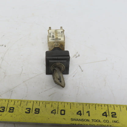 Schlege AT2 Maintained Key Selector Switch 2-Position W/Key 250V