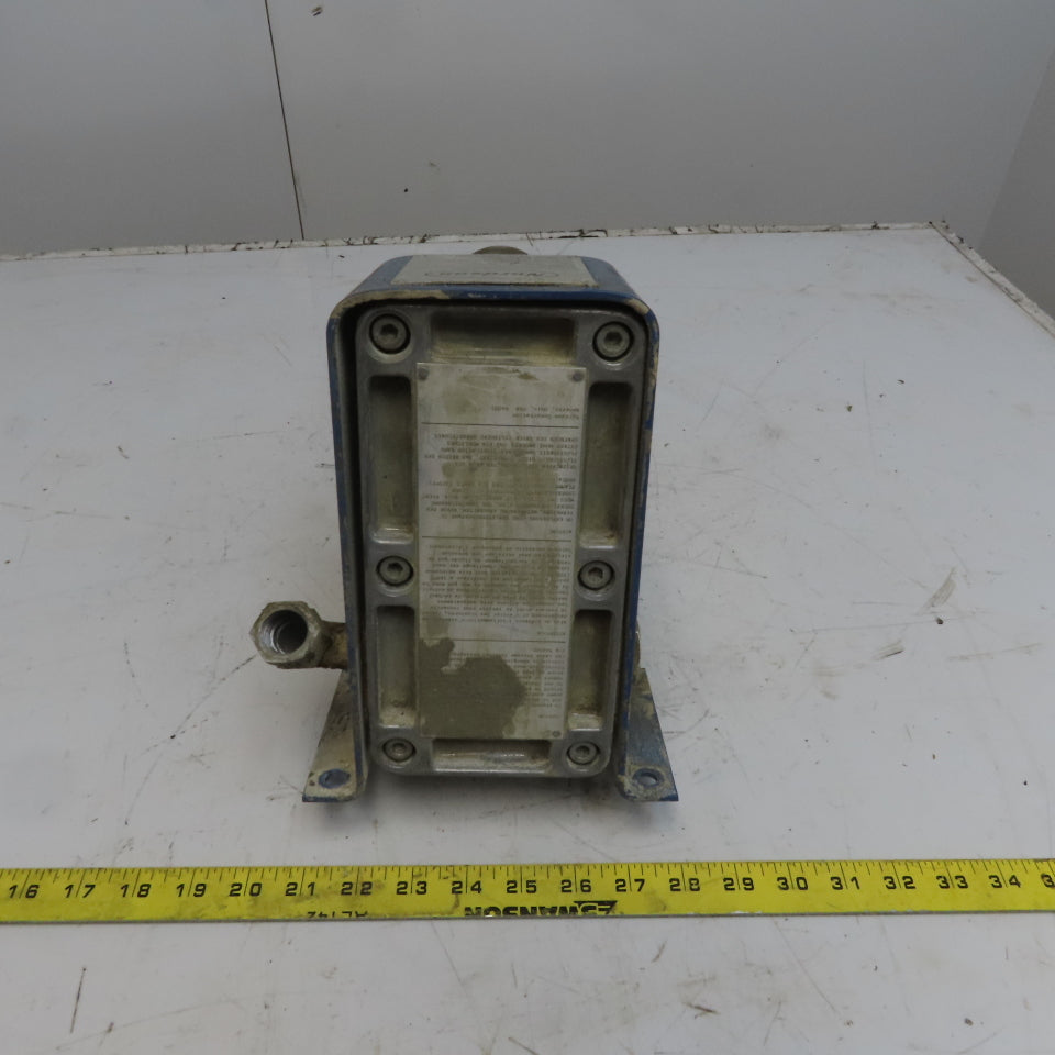 NORDSON 245674 NH-4 NH4 Fluid Heater 3/8"NPT Inlet Outlet 230V 3A 1PH