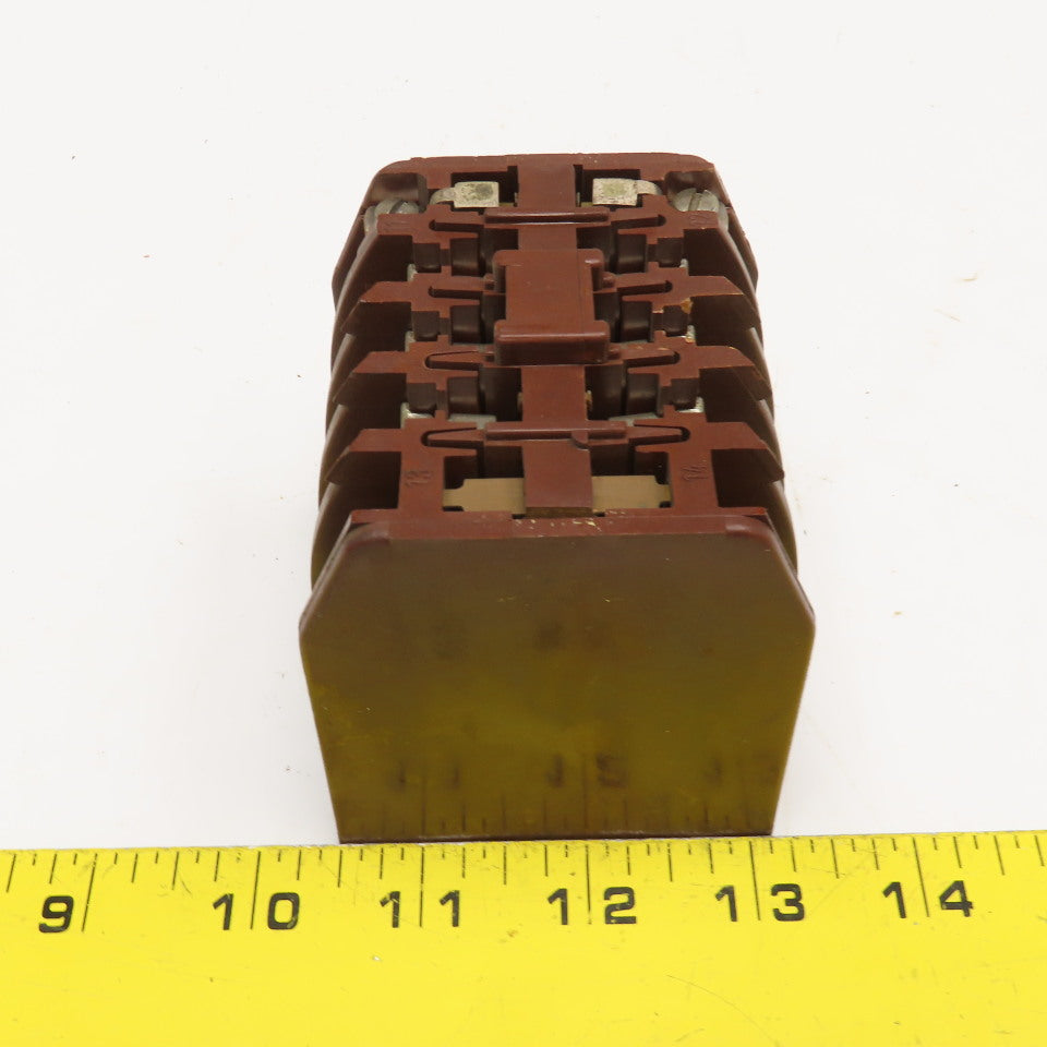 Klockner Moeller DIL0-41 600V 10Hp Contactor 110V Coil