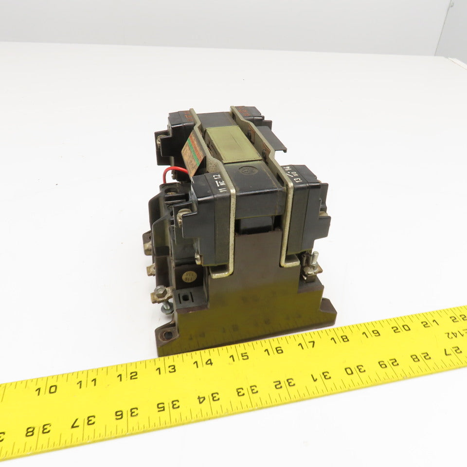 Klockner Moeller DIL 3-22 600V 75Hp MAX Contactor 110V 60Hz Coil