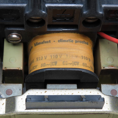 Klockner Moeller DIL 3-22 600V 75Hp MAX Contactor 110V 60Hz Coil