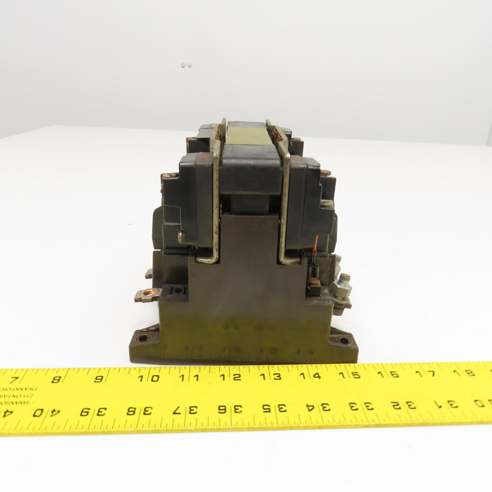 Klockner Moeller DIL 4-22 600V 125Hp MAX Contactor 110V 60Hz Coil