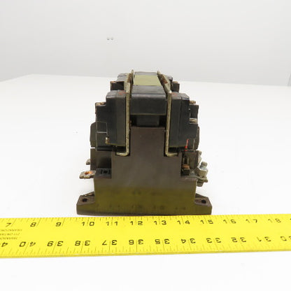 Klockner Moeller DIL 4-22 600V 125Hp MAX Contactor 110V 60Hz Coil