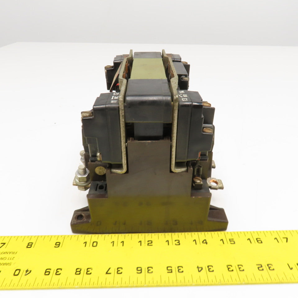 Klockner Moeller DIL 4-22 600V 125Hp MAX Contactor 110V 60Hz Coil