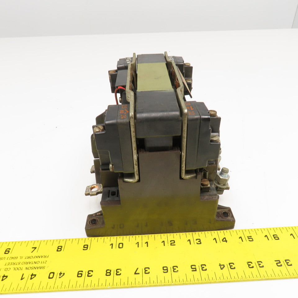 Klockner Moeller DIL 4-22 600V 125Hp MAX Contactor 110V 60Hz Coil