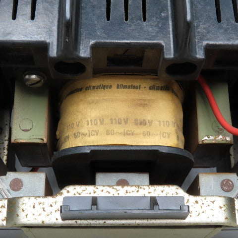 Klockner Moeller DIL 4-22 600V 125Hp MAX Contactor 110V 60Hz Coil