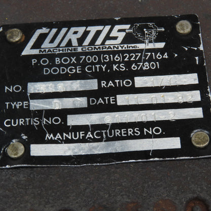 Curtis No. 515 911701-2 1:1 Ratio Dual Output Type D Right Angle Gear Box 1 and 1/4 " shaft