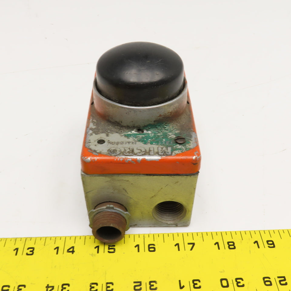 Honeywell 2PH1 Micro Switch Momentary Contact Palm Button Switch 600V AC