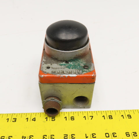 Honeywell 2PH1 Micro Switch Momentary Contact Palm Button Switch 600V AC