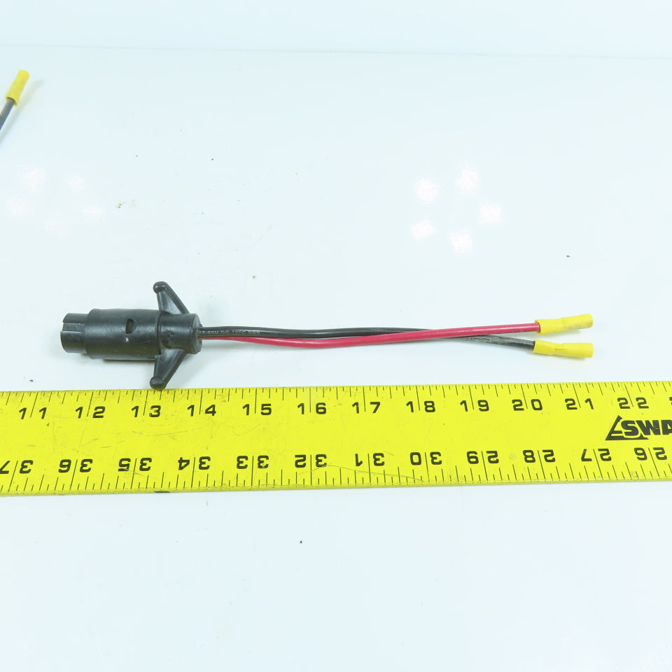 4-Hole 2-Wire Female Pigtail Cordset Receptacle Notched For Marine Boat Lot Of 2