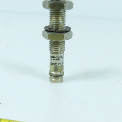 Allen Bradley 872C-D3CP8-P3 Inductive Proximity Sensor