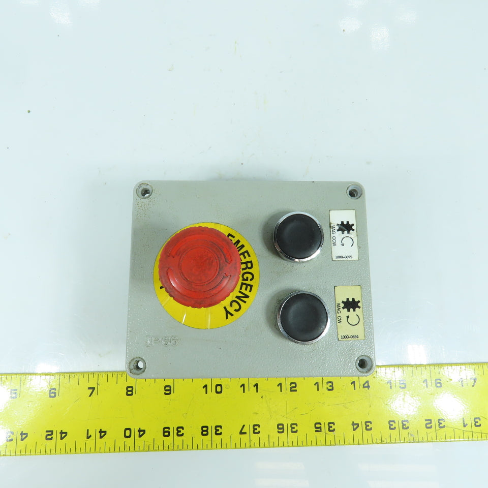 3-Button Operator Control Enclosure With E-Stop & 2-Push Buttons 600V