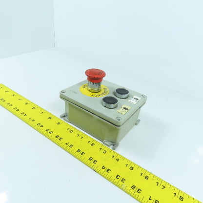 3-Button Operator Control Enclosure With E-Stop & 2-Push Buttons 600V