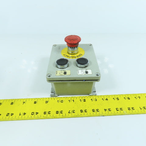 3-Button Operator Control Enclosure With E-Stop & 2-Push Buttons 600V