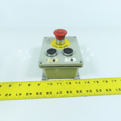 3-Button Operator Control Enclosure With E-Stop & 2-Push Buttons 600V