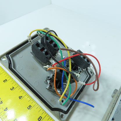 3-Button Operator Control Enclosure With E-Stop & 2-Push Buttons 600V