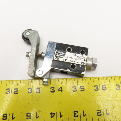 Parker 404211000 1/8" NPT Manual Air Control Valve 3/2 Position 150PSI