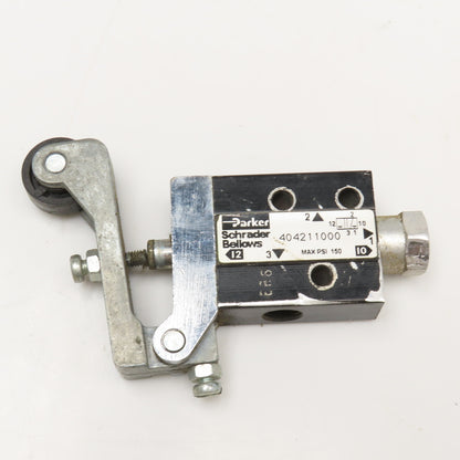 Parker 404211000 1/8" NPT Manual Air Control Valve 3/2 Position 150PSI