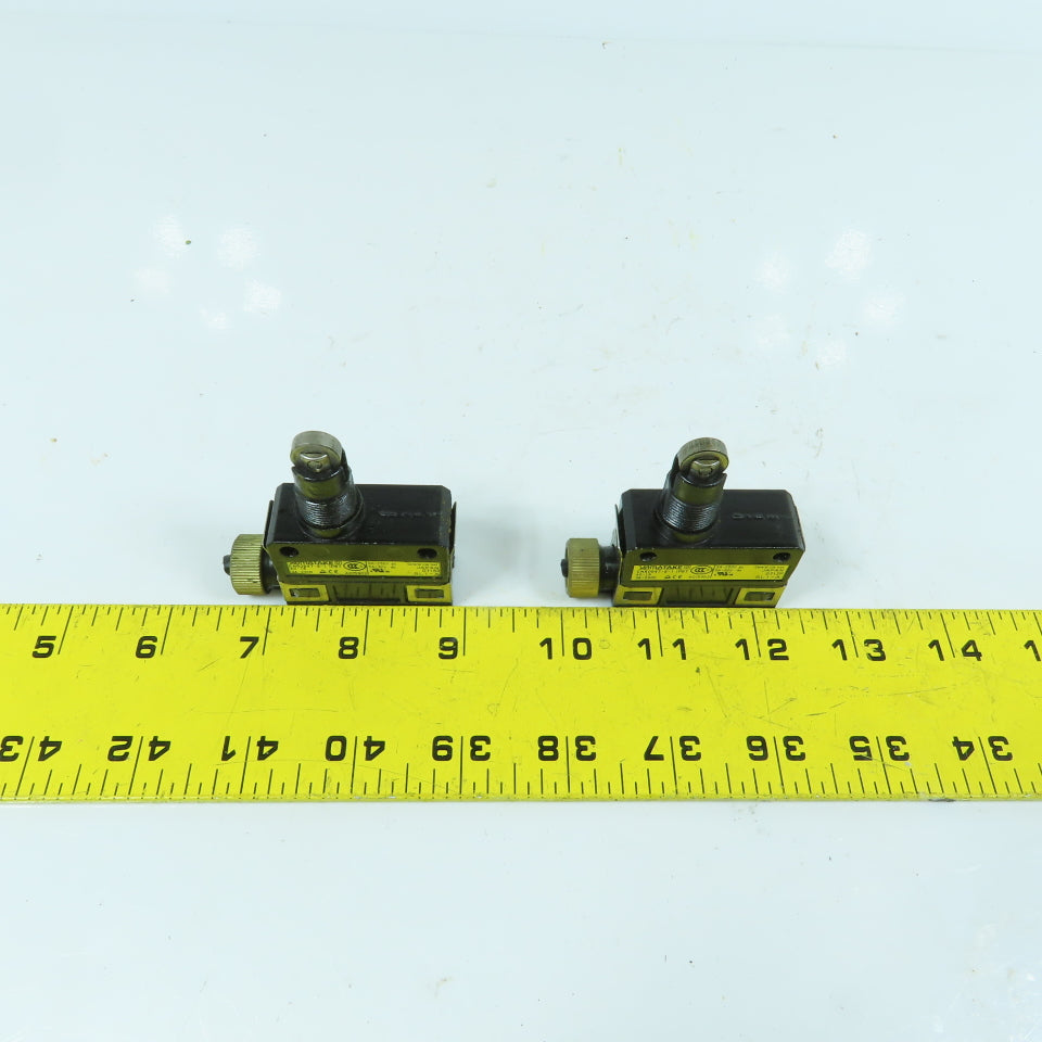 Yamatake EN60947-5-1 Roller Plunger Limit Switch 250V Lot of 2
