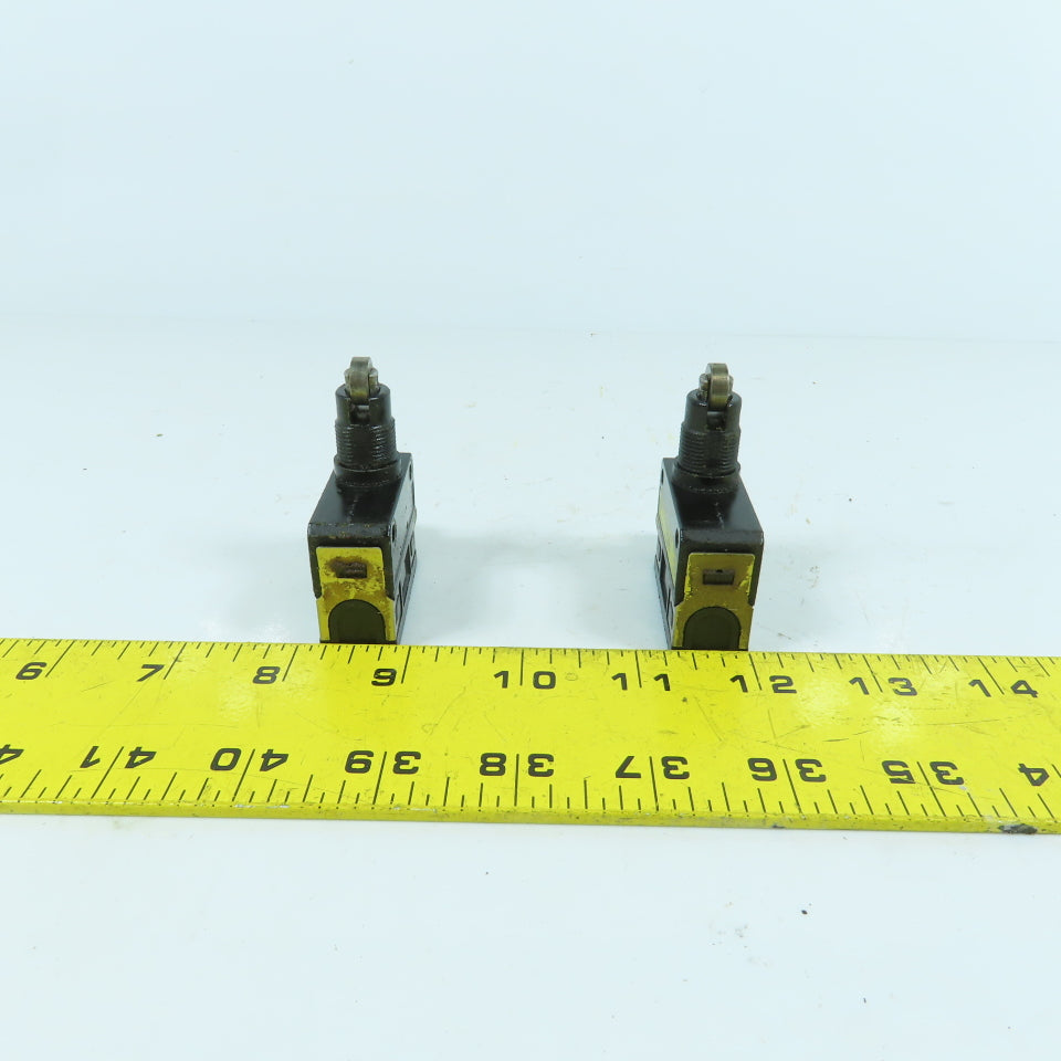 Yamatake EN60947-5-1 Roller Plunger Limit Switch 250V Lot of 2