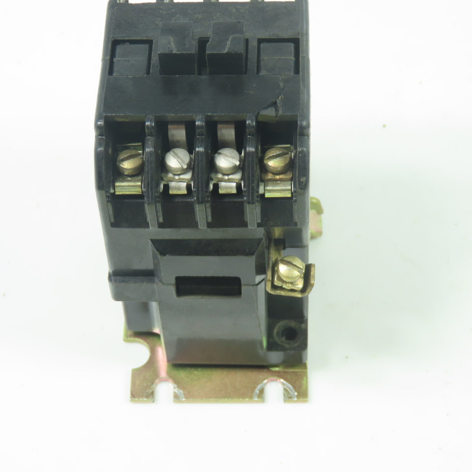 Westinghouse 765A857G01 300VAC 10A Control Relay 120V Coil 50/60Hz Lot Of 2