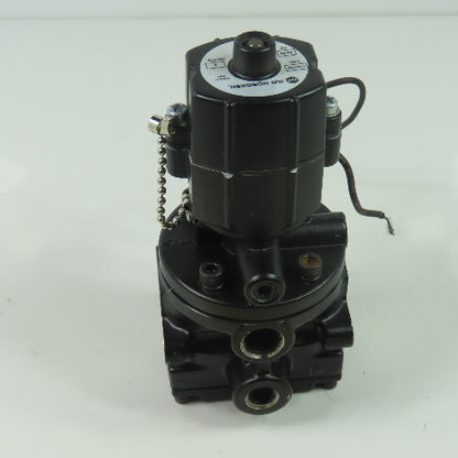 Norgren F1012C-P1 1/4" NPT Pneumatic Poppet Solenoid Valve 120V 50/60Hz 150PSI