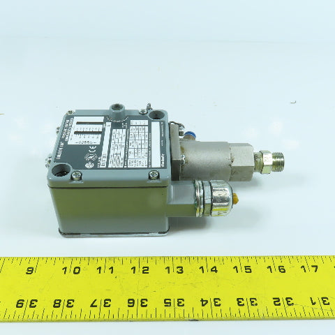 Allen Bradley 836T-T301J Ser A Pressure Control Switch Range 70-1000 PSI 600V