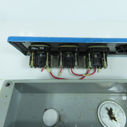 800T-A 3-Button Operator Control Station Momentary Contact Switches 600V