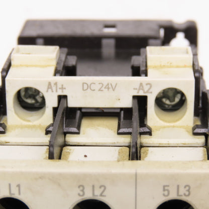 Siemens 3RT1025-1BB40 3RT1025-1BB40 600V 35A Contactor Relay 3RH11921-1FA22