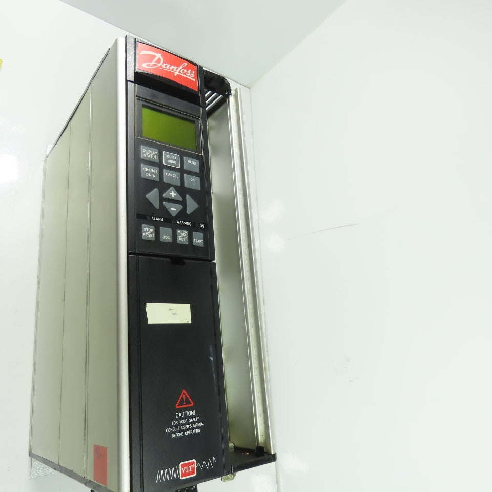 Danfoss VLT 3008 Variable Speed Drive 300-500V 50/60Hz 12.2A Input 7.5HP Out