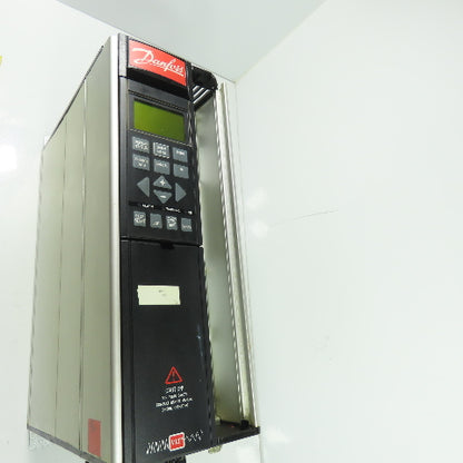 Danfoss VLT 3008 Variable Speed Drive 300-500V 50/60Hz 12.2A Input 7.5HP Out
