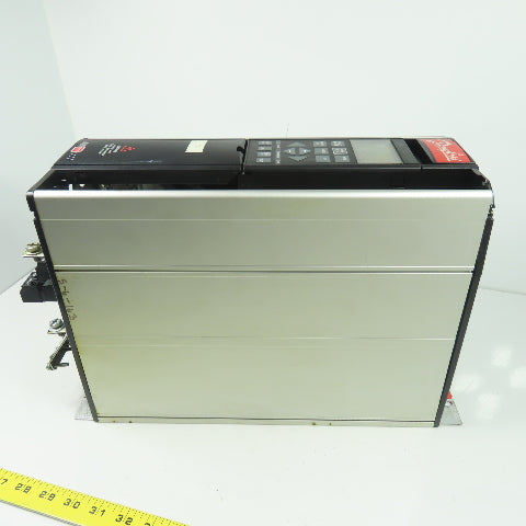 Danfoss VLT 3008 Variable Speed Drive 300-500V 50/60Hz 12.2A Input 7.5HP Out