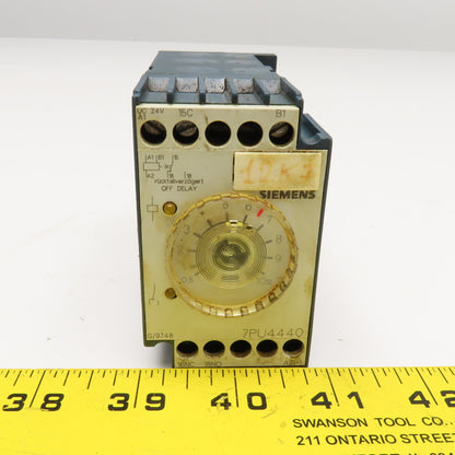 Siemens 7PU4440-1AB30 230V Timing Relay Off Delay 0.5-10s