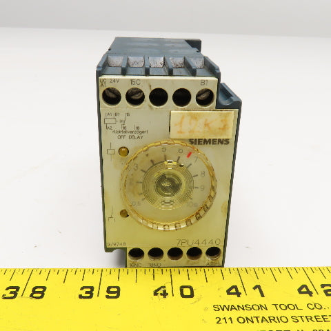 Siemens 7PU4440-1AB30 230V Timing Relay Off Delay 0.5-10s