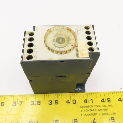 Siemens 7PU4440-1AB30 230V Timing Relay Off Delay 0.5-10s
