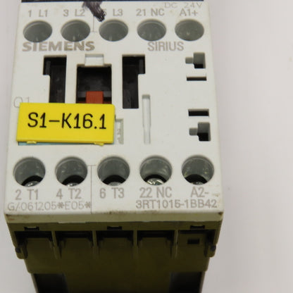 Siemens 3RT1015-1BB42 3RV1021-0CA10 600V Contactor 0.18-0.25A Trip 24VDC Coil