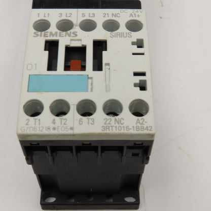 Siemens 3RT1015-1BB42 3RV1021-1KA10 600V Contactor 9-12.5A Trip 24VDC Coil