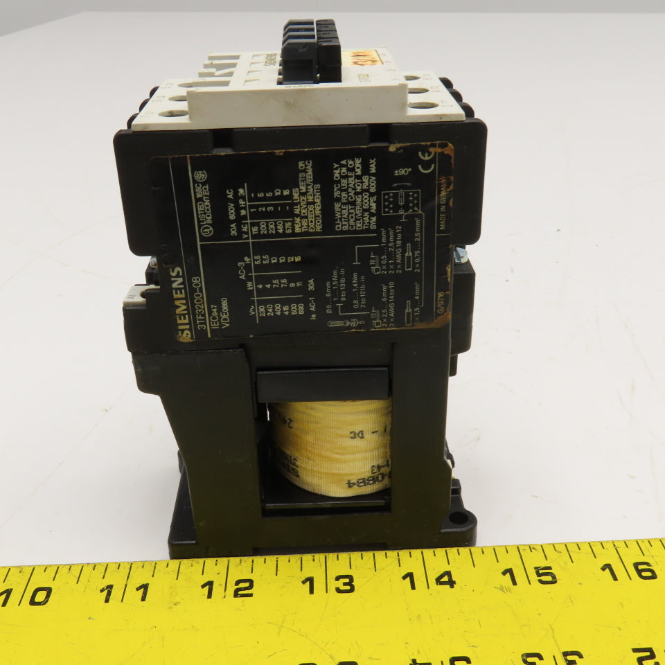 Siemens 3TF3200-0B 600V 30A 10Hp Contactor 24VDC Coil