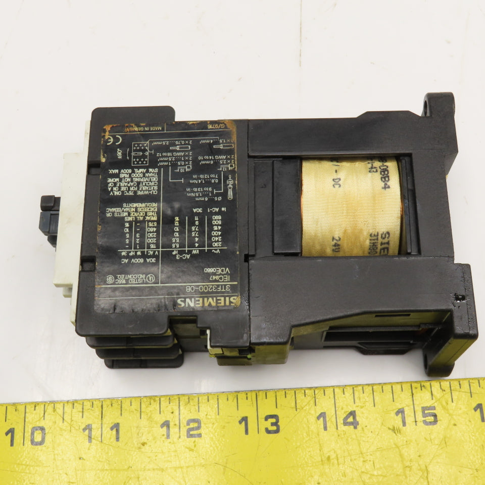 Siemens 3TF3200-0B 600V 30A 10Hp Contactor 24VDC Coil