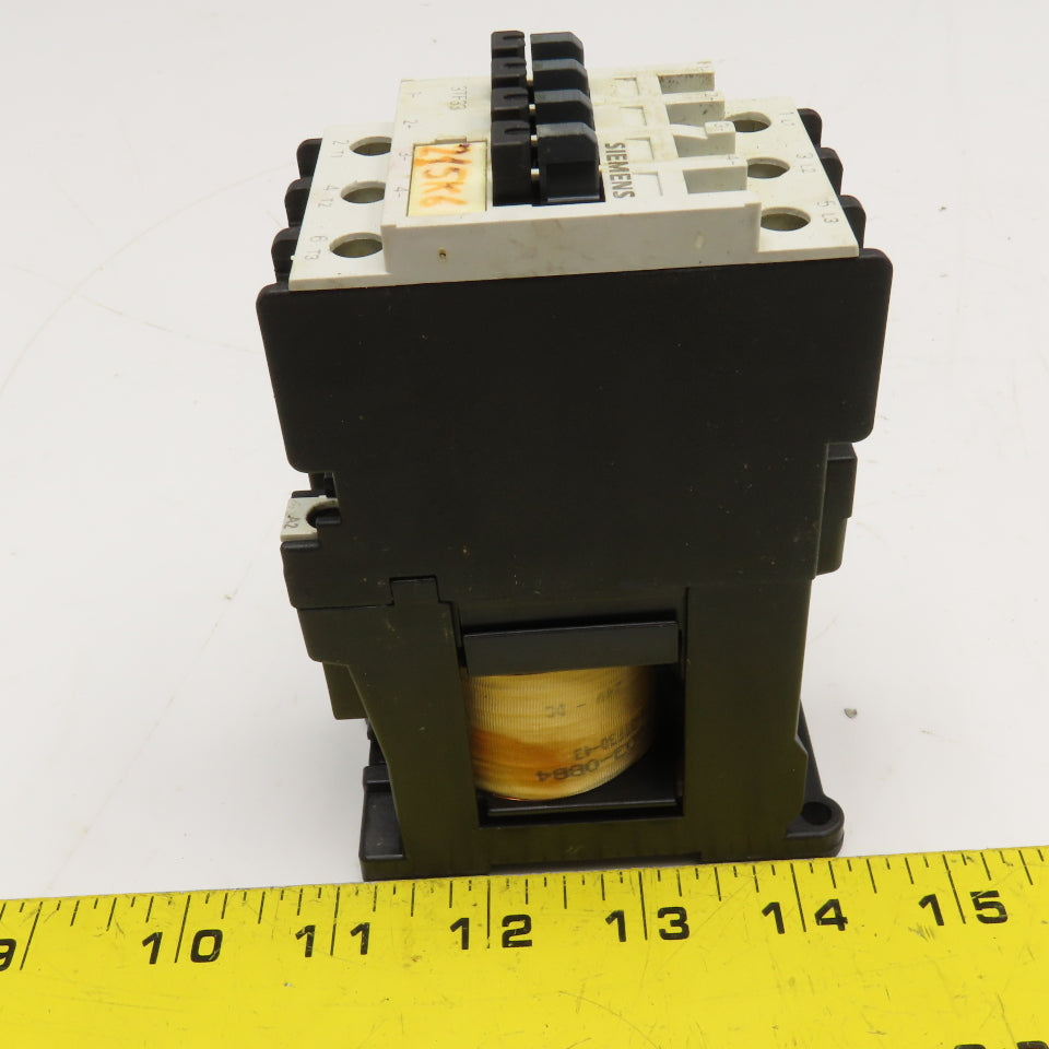 Siemens 3TF3300-0B 600V 30A 10Hp Contactor 24VDC Coil