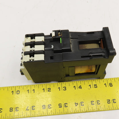 Siemens 3TF3300-0B 600V 30A 10Hp Contactor 24VDC Coil