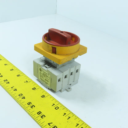 Allen Bradley 194E-E32-1753 Ser B 32A Door Mount Disconnect Load Switch 690V