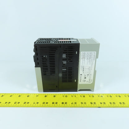 Allen Bradley 25B-D2P3N104 Ser A PowerFlex AC Drive 1HP 380-480V In 0-460V Out