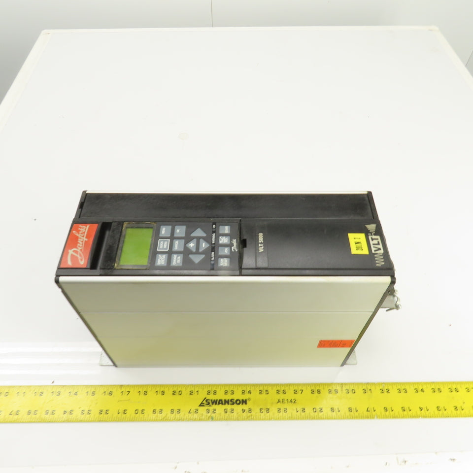 Danfoss VLT 5000 10/8.2A Frequency Converter 380-500V Input 0-1000HZ Out