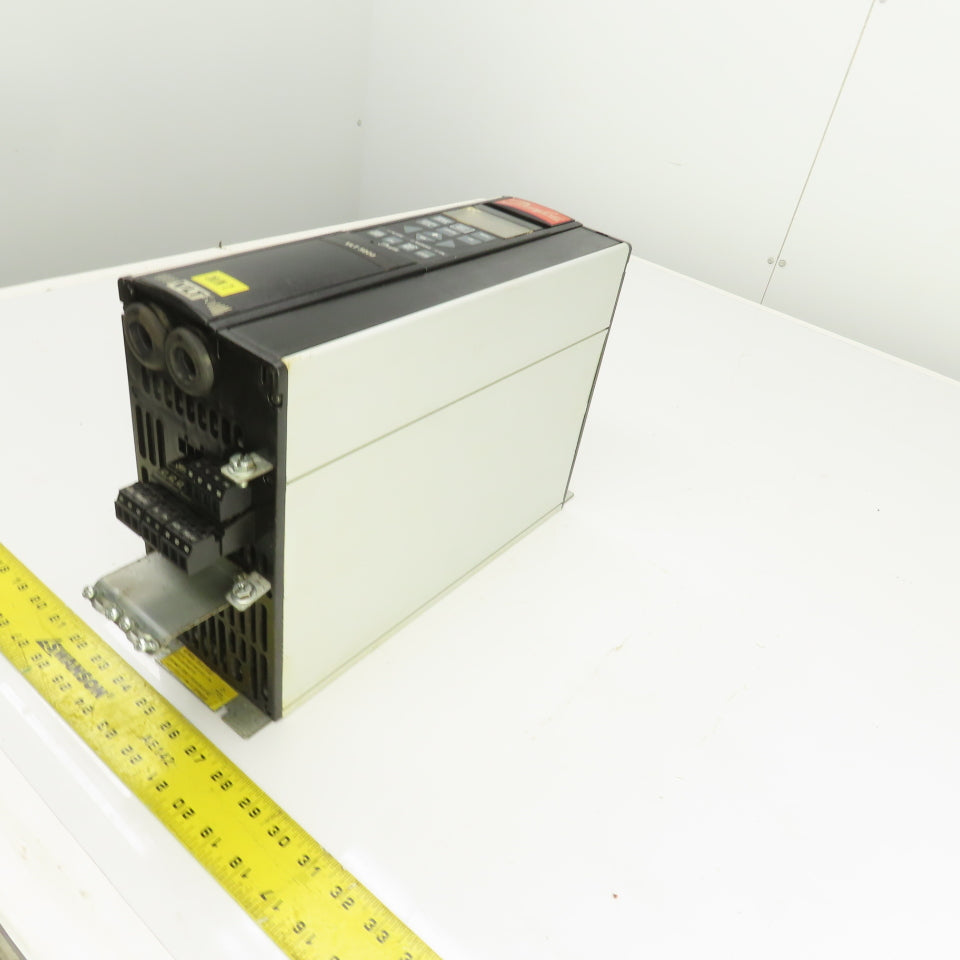 Danfoss VLT 5000 10/8.2A Frequency Converter 380-500V Input 0-1000HZ Out